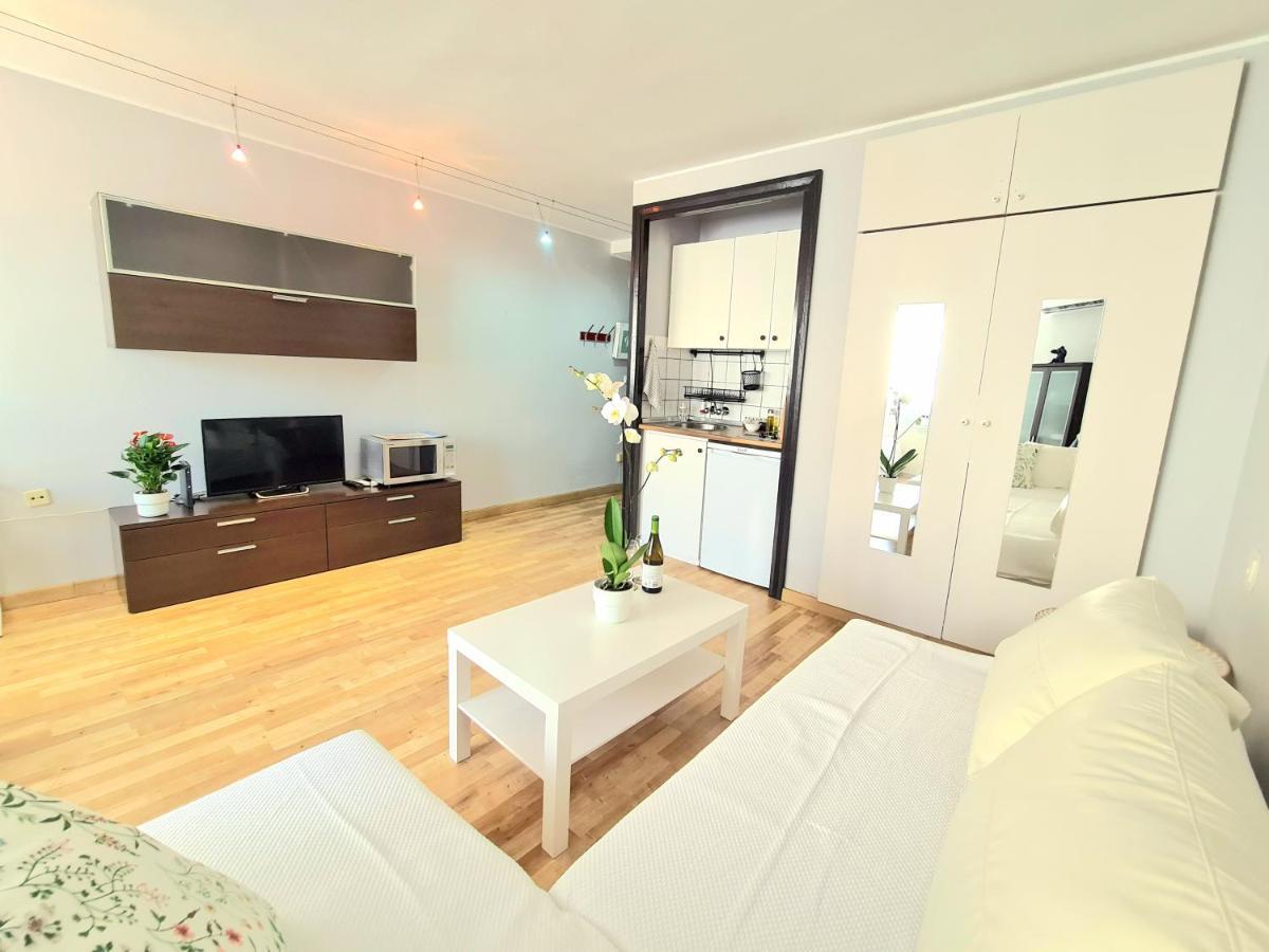 Aa Guest - El Mono De Torre Del Mar Eco Apartment Bagian luar foto